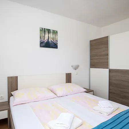 Ivan Mit Meerblick Apartment *