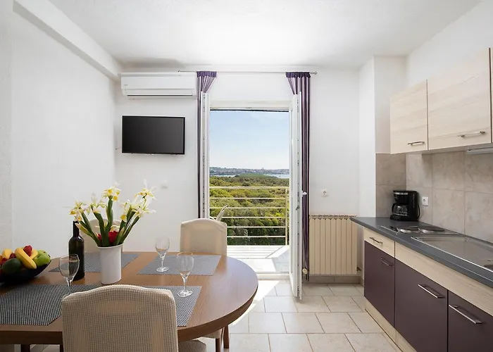 Ivan Mit Meerblick Appartamento *