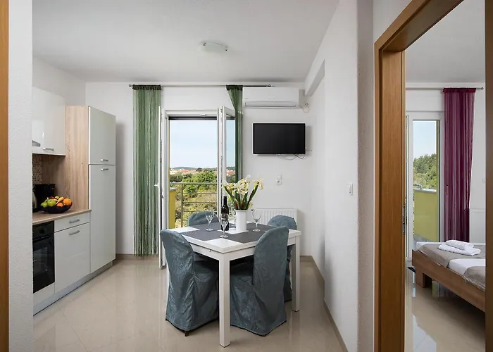 Ivan Mit Meerblick *