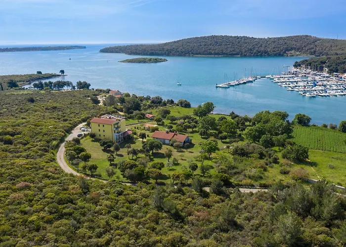 Ivan Mit Meerblick Appartamento Pomer