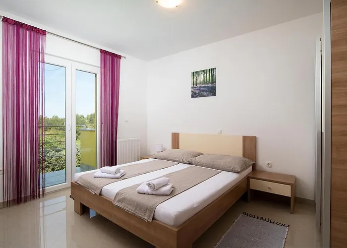 Appartamento Ivan Mit Meerblick Pomer